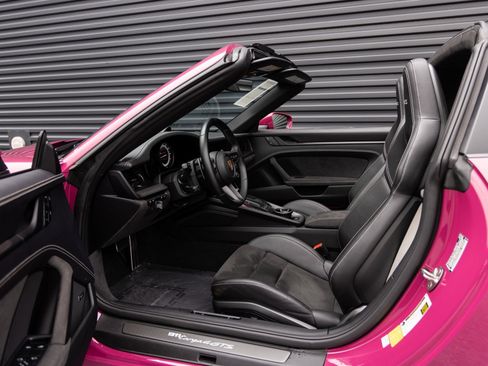 Used 2023 Porsche 911 Targa 4 GTS image 25