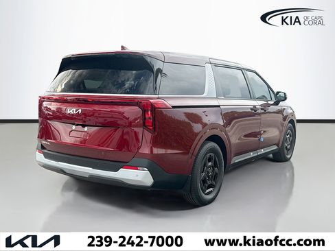 New 2026 Kia Carnival image 5