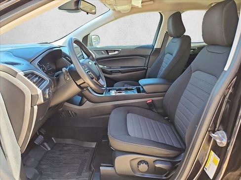 Used 2022 Ford Edge SE image 15