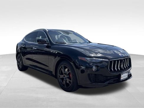 Used 2021 Maserati Levante AWD/4WD image 40