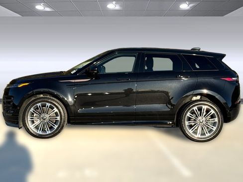 Used 2024 Land Rover Range Rover Evoque Dynamic SE image 2