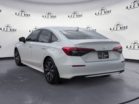 Used 2024 Honda Civic EX image 4