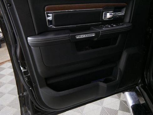 Used 2017 RAM 1500 Laramie w/ Convenience Group AWD/4WD image 14