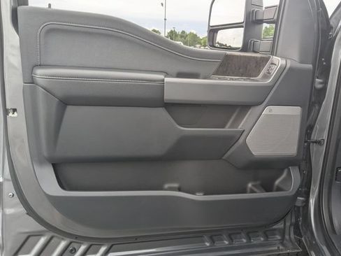 Certified 2024 Ford F250 Lariat w/ Lariat Ultimate Package AWD/4WD image 9