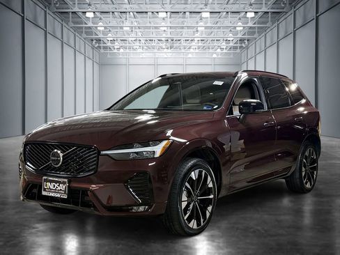 Used 2026 Volvo XC60 B5 Plus w/ Protection Package Premier AWD/4WD image 1