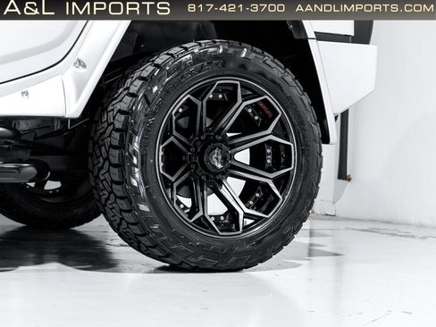 Used 2009 HUMMER H2 Luxury image 25