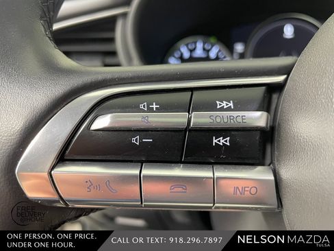 Used 2022 MAZDA CX-30 AWD 2.5 S w/ Premium Package image 26