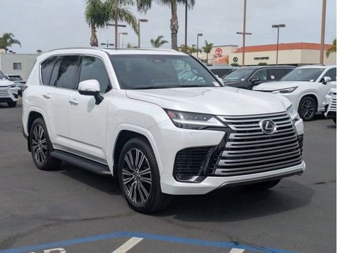 New 2026 Lexus LX 700h Luxury AWD/4WD image 3