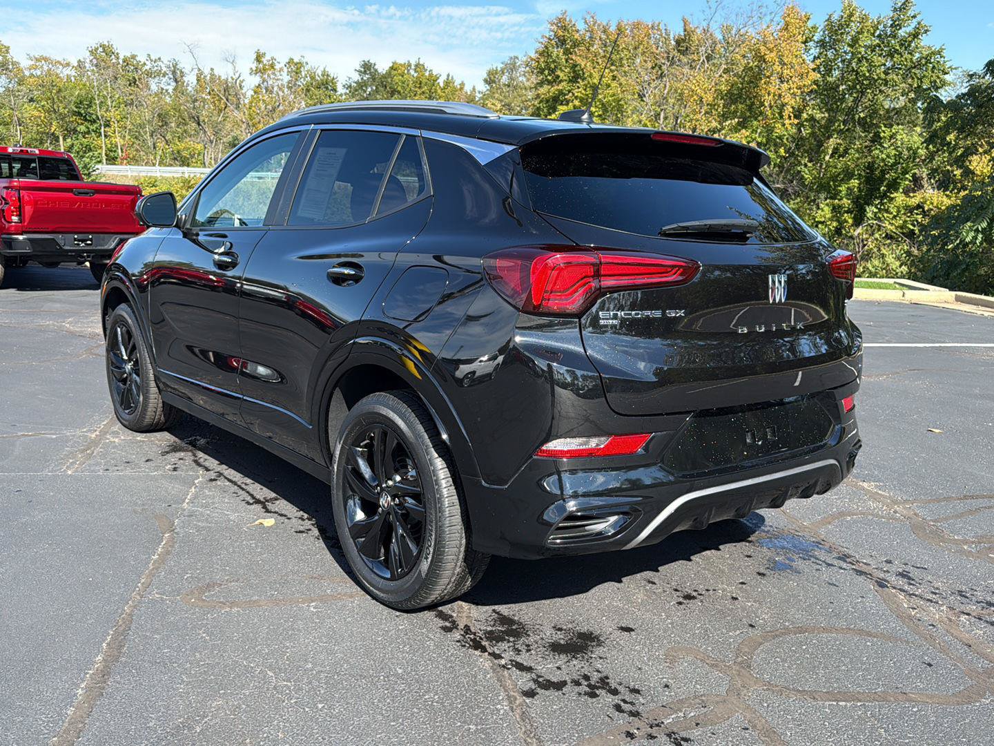 Used 2024 Buick Encore GX Sport Touring AWD/4WD image 3