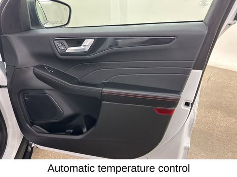 Used 2023 Ford Escape ST-Line w/ Tech Pack #1 image 20