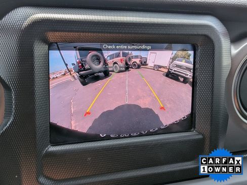 Used 2023 Jeep Wrangler Unlimited w/ Convenience Group AWD/4WD image 22