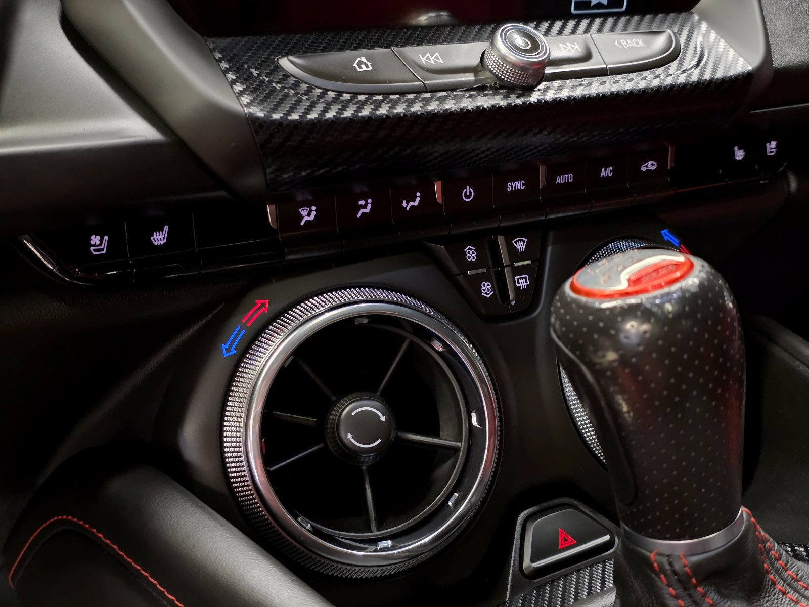 Used 2018 Chevrolet Camaro SS RWD image 28