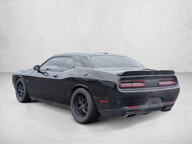 Used 2019 Dodge Challenger R/T RWD image 7
