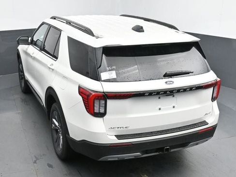 Used 2025 Ford Explorer Active w/ Active Comfort Package AWD/4WD image 22