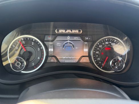 Used 2024 RAM 2500 Laramie image 11