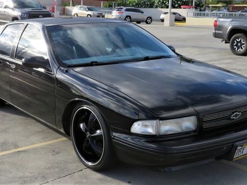 Used 1995 Chevrolet Impala SS RWD image 6