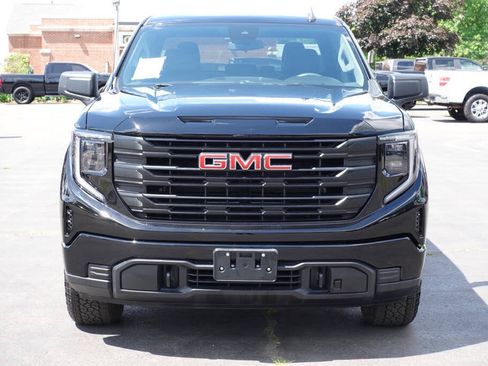 Used 2023 GMC Sierra 1500 Pro w/ Graphite Edition AWD/4WD image 6