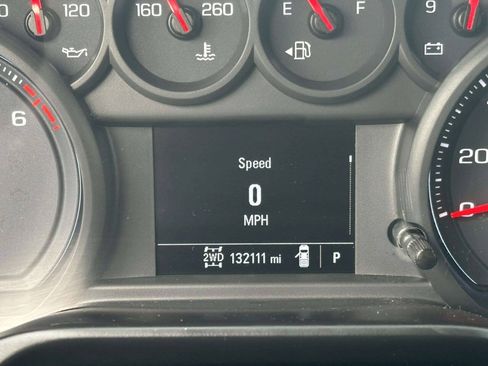 Used 2019 Chevrolet Silverado 1500 Custom w/ Custom Convenience Package AWD/4WD image 27