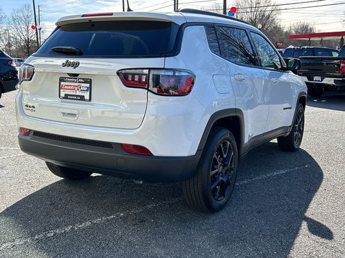 New 2026 Jeep Compass Latitude image 7