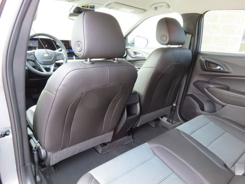 New 2026 Chevrolet Trax LT w/ Driver Confidence Package image 22