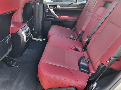 Used 2023 Lexus GX 460 Premium image 13