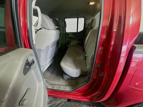Used 2011 Nissan Frontier S image 20