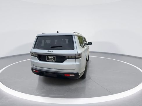 New 2026 Jeep Grand Wagoneer L Limited AWD/4WD image 7