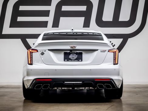 Used 2024 Cadillac CT5 V Blackwing w/ Super Cruise 2 Package RWD image 10