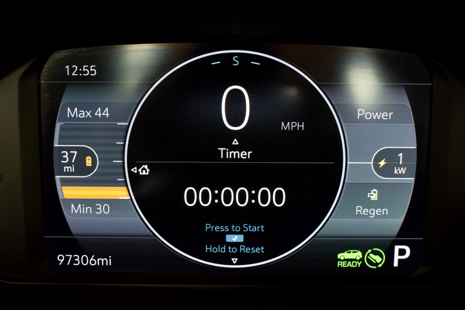 Used 2022 Chevrolet Bolt EUV LT w/ Comfort Package FWD image 15