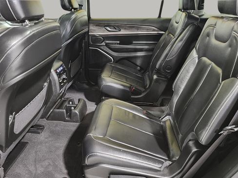 Used 2021 Jeep Grand Cherokee L Limited AWD/4WD image 21