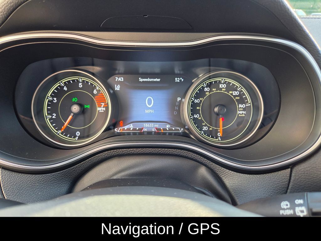 Used 2023 Jeep Cherokee Altitude Lux w/ Lux Elite Package AWD/4WD image 14