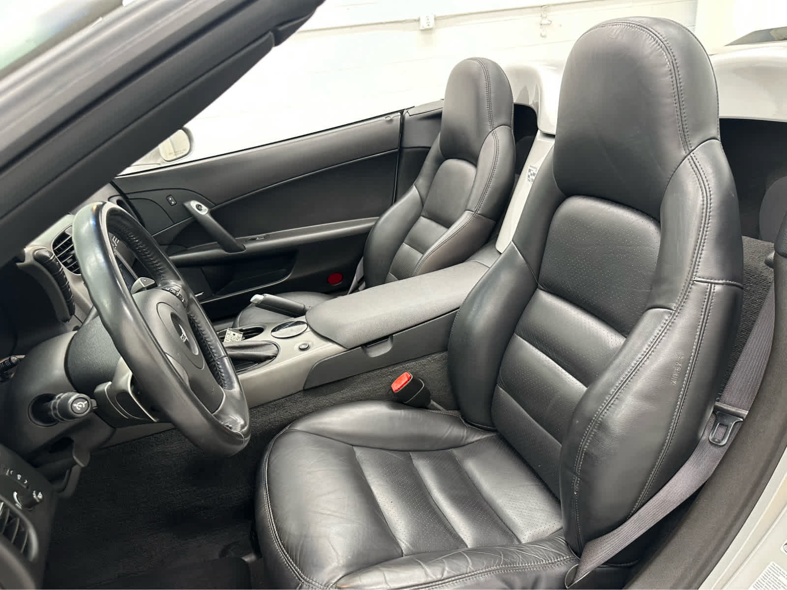 Used 2007 Chevrolet Corvette Convertible w/ Preferred Equipment Group RWD image 11