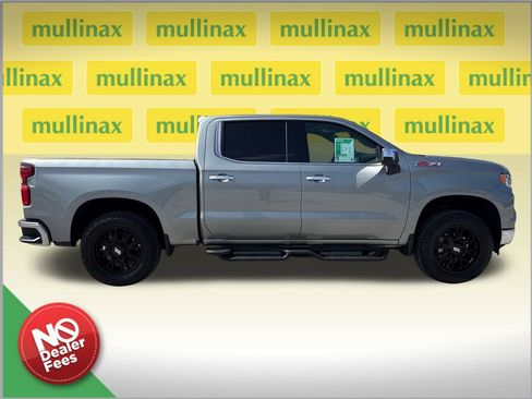 Used 2025 Chevrolet Silverado 1500 LTZ w/ Z71 Off-Road Package AWD/4WD image 2