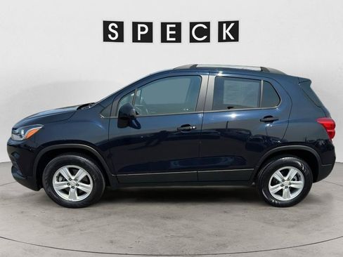 Used 2022 Chevrolet Trax LT w/ Driver Confidence Package AWD/4WD image 2