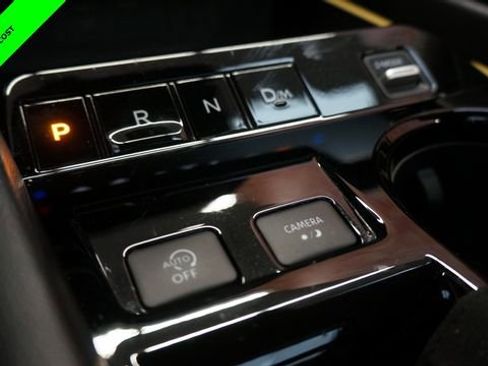 Certified 2025 Nissan Murano SL w/ Cargo Package AWD/4WD image 19