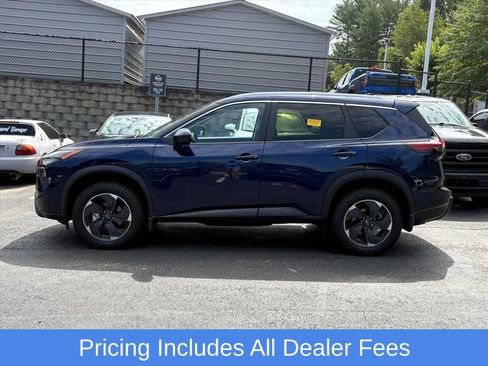 Certified 2024 Nissan Rogue SV w/ SV Premium Package AWD/4WD image 4