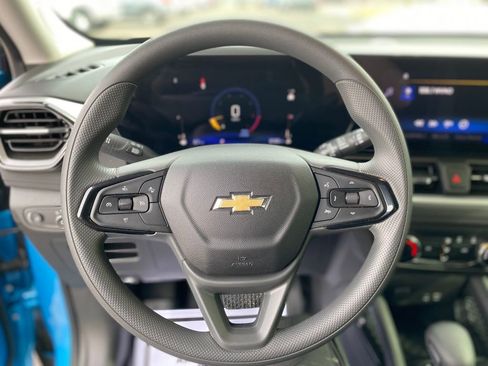 Used 2025 Chevrolet TrailBlazer LS w/ LS Convenience Package image 28