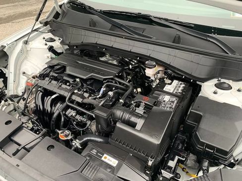 Used 2024 Hyundai Kona SE AWD/4WD image 27