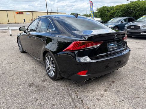 Used 2018 Lexus IS 300 w/ Accessory Package 2 RWD image 7