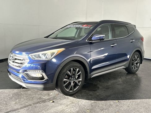 Used 2017 Hyundai Santa Fe Sport image 6