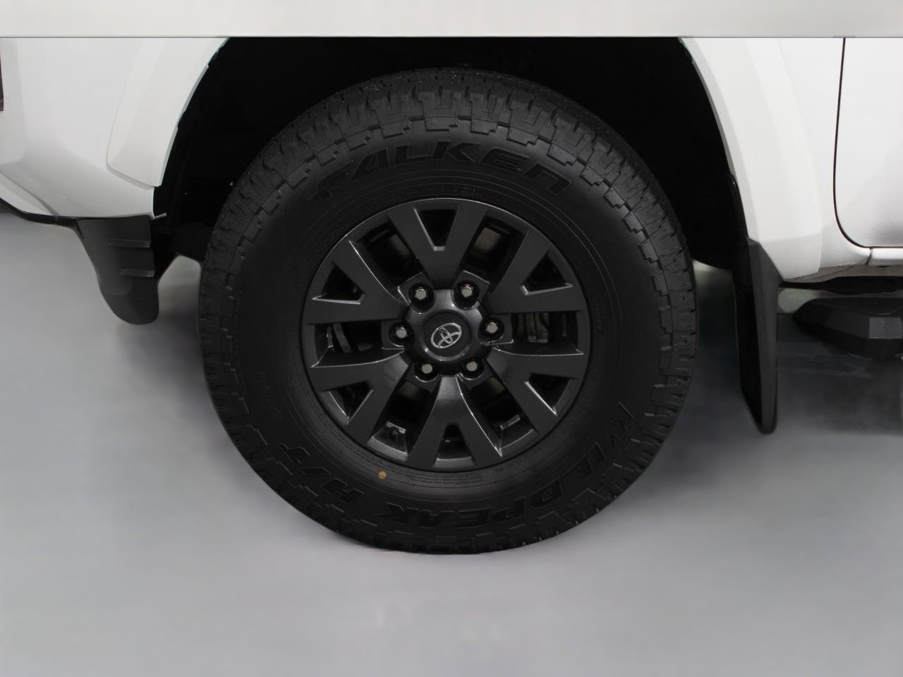 Used 2021 Toyota Tacoma SR5 RWD image 35