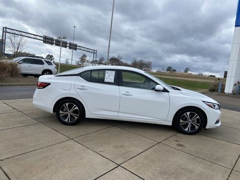 Used 2023 Nissan Sentra SV image 12