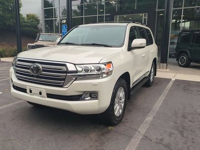 Used 2016 Toyota Land Cruiser w/ Four Season Floor Mat Package