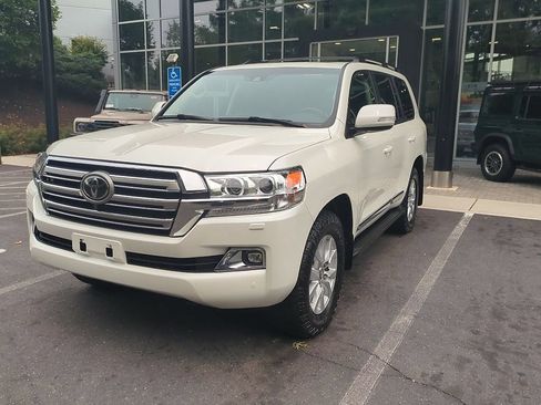 Used 2016 Toyota Land Cruiser w/ Four Season Floor Mat Package AWD/4WD image 1