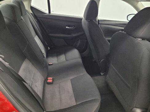 Used 2025 Nissan Sentra SR FWD image 19