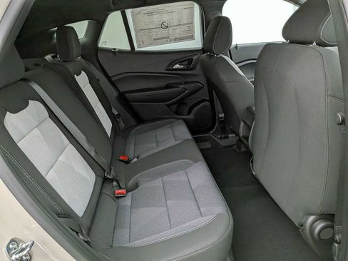New 2026 Chevrolet Trax RS w/ Sunroof Package FWD image 21