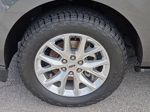 Used 2020 Ford Expedition XLT AWD/4WD image 7