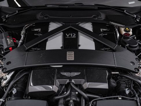 Used 2026 Aston Martin Vanquish Convertible RWD image 38