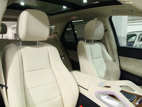 Certified 2024 Mercedes-Benz GLE 350 4MATIC image 24