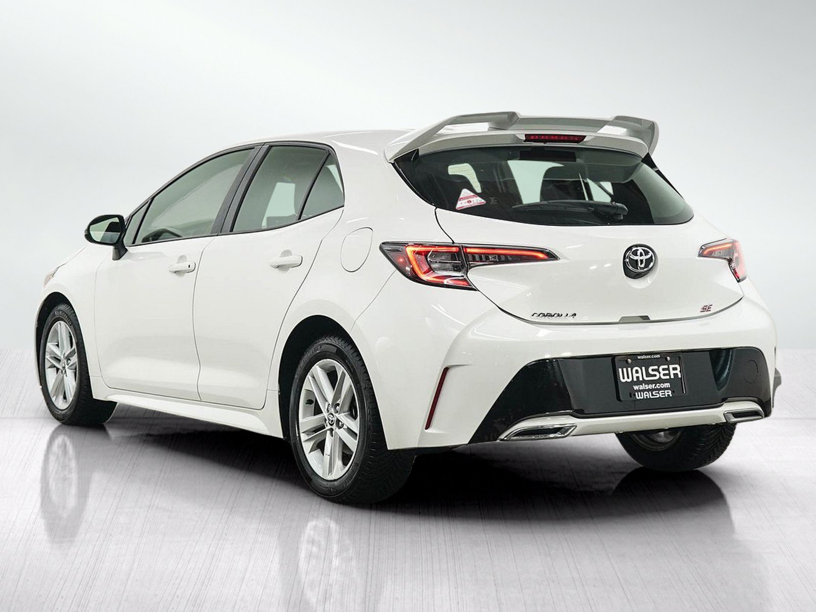 Used 2019 Toyota Corolla SE FWD image 4